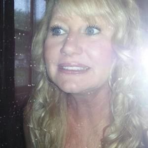 Meet your Posher, Tonya